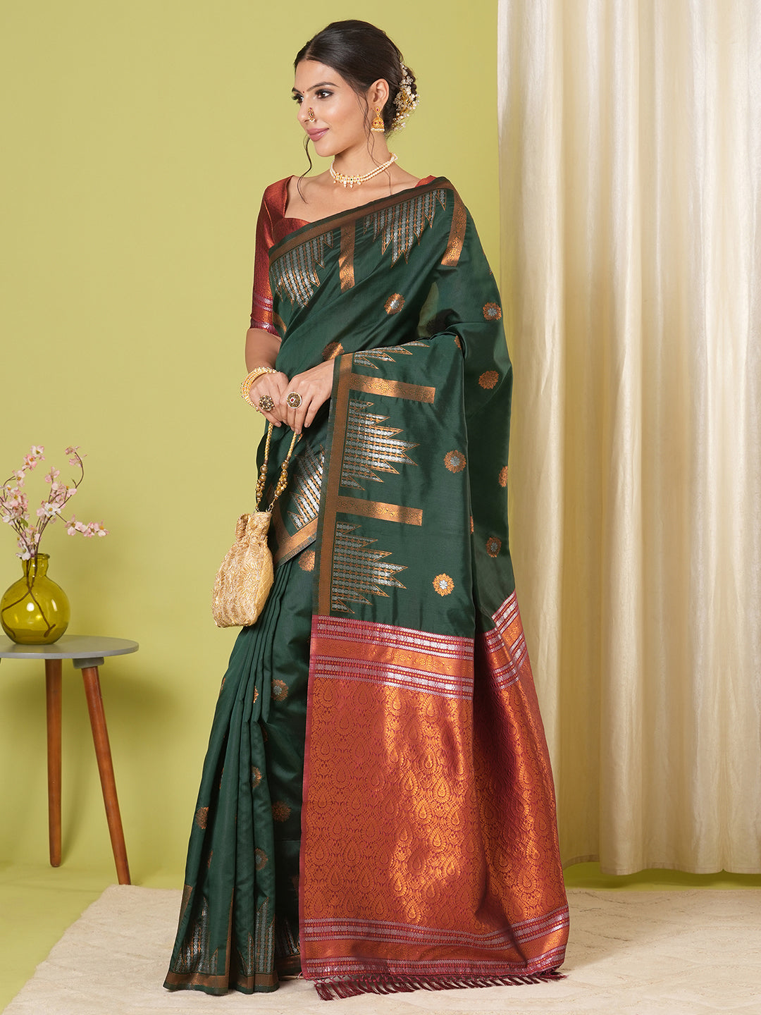 AR SPARKLE WITH SMALL BUTTI