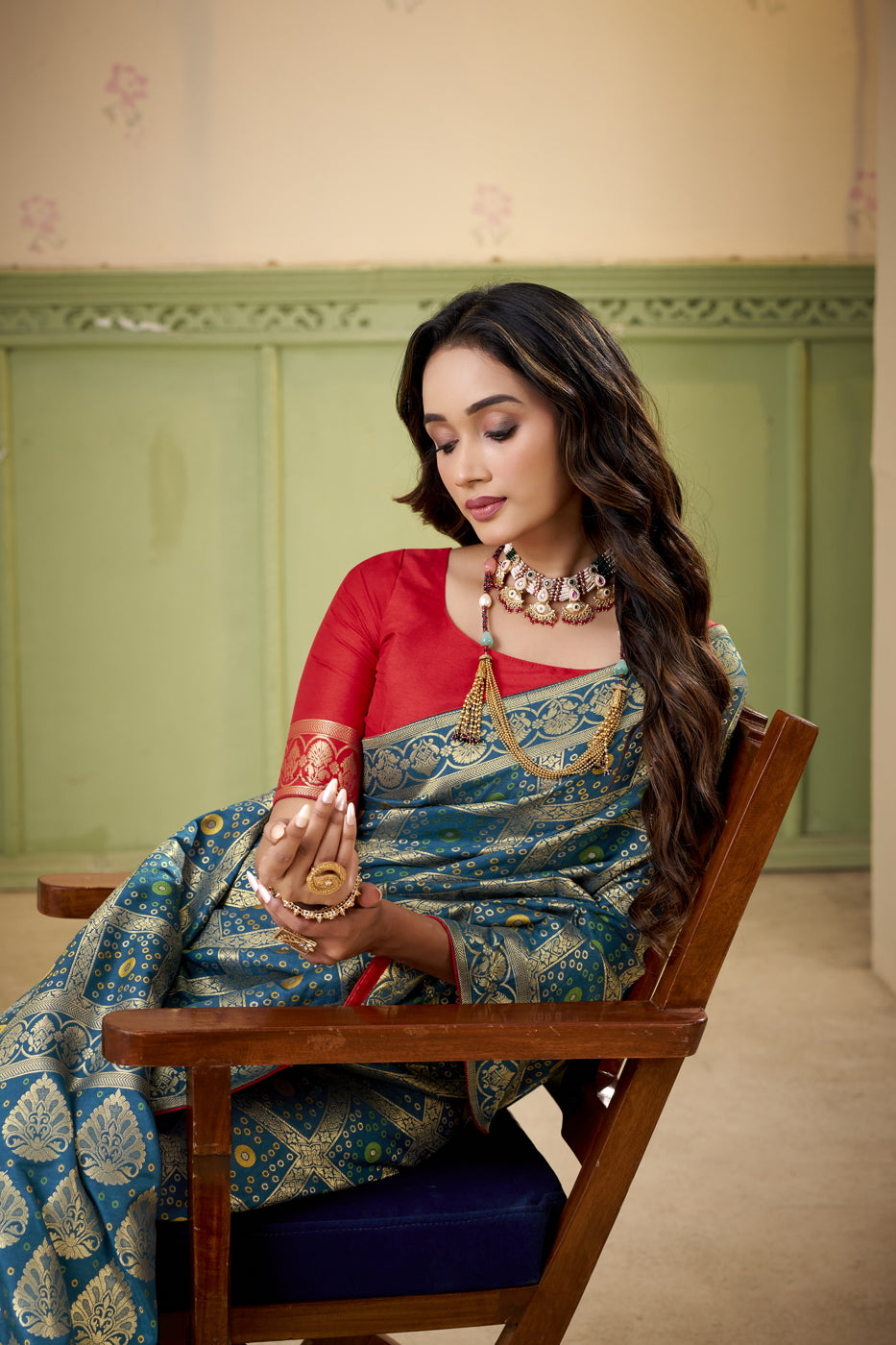 Aswitha Radiant Queen Style Saree