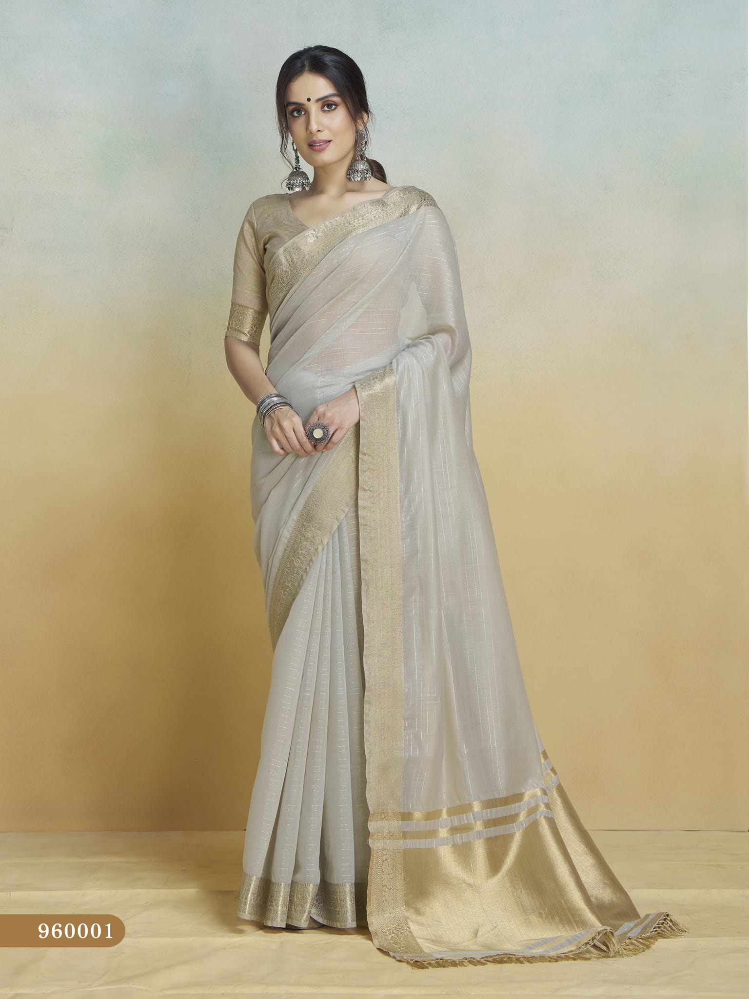 Graceful Handwoven Saree with Rich Zari Border