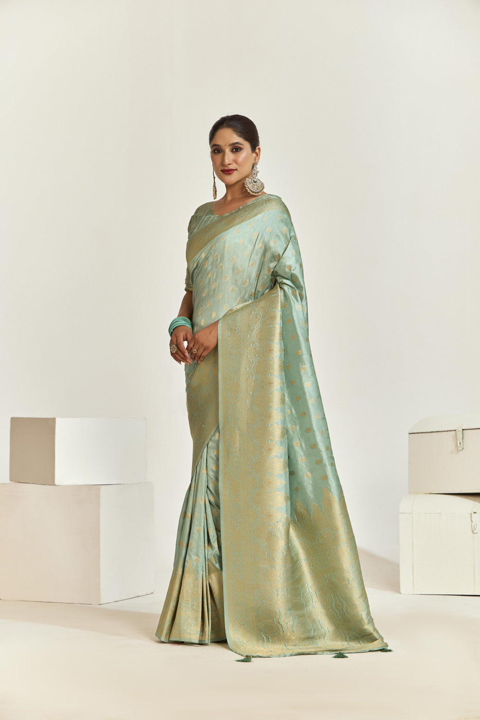 Elegant Banarasi Silk Saree with Zari Weaving