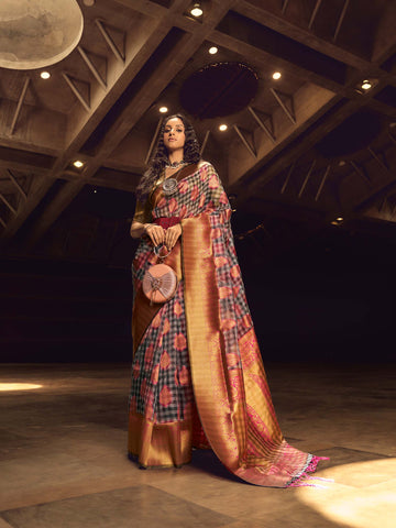 Checks Handloom Printed Saree