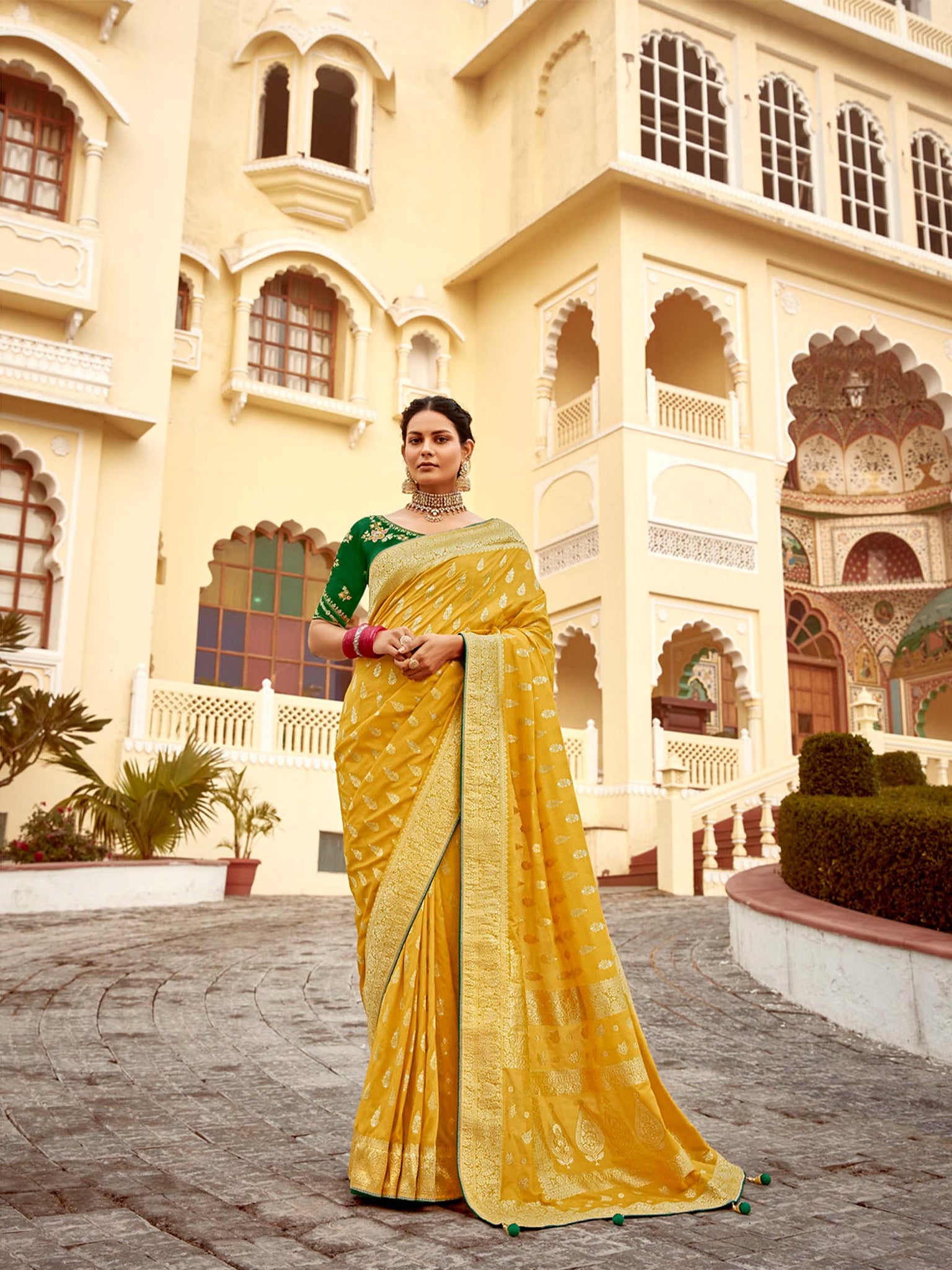 Rang Mahal Dola Silk Saree