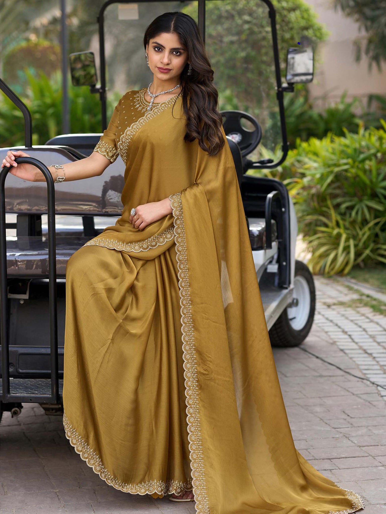Stellara Satin Chiffon Saree