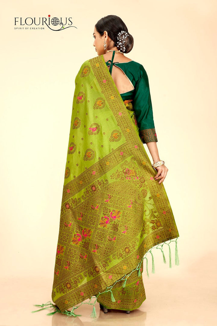 FLOURIOUS Women's Raw Silk Saree for Wedding